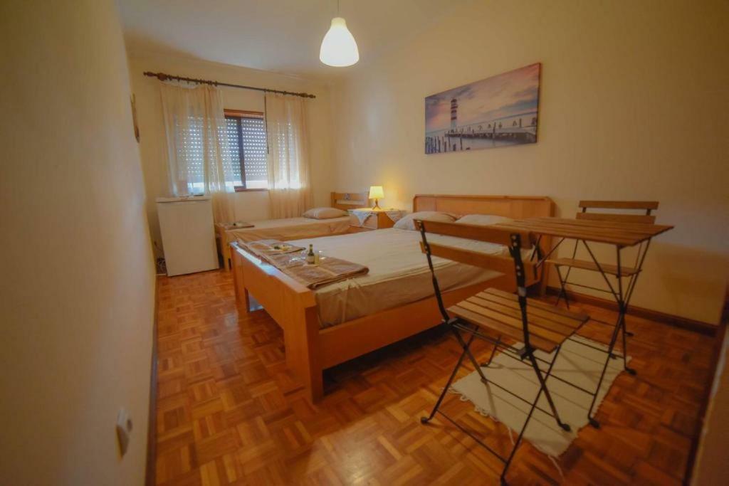 Quarto Com 4 Camas Porto Exterior foto